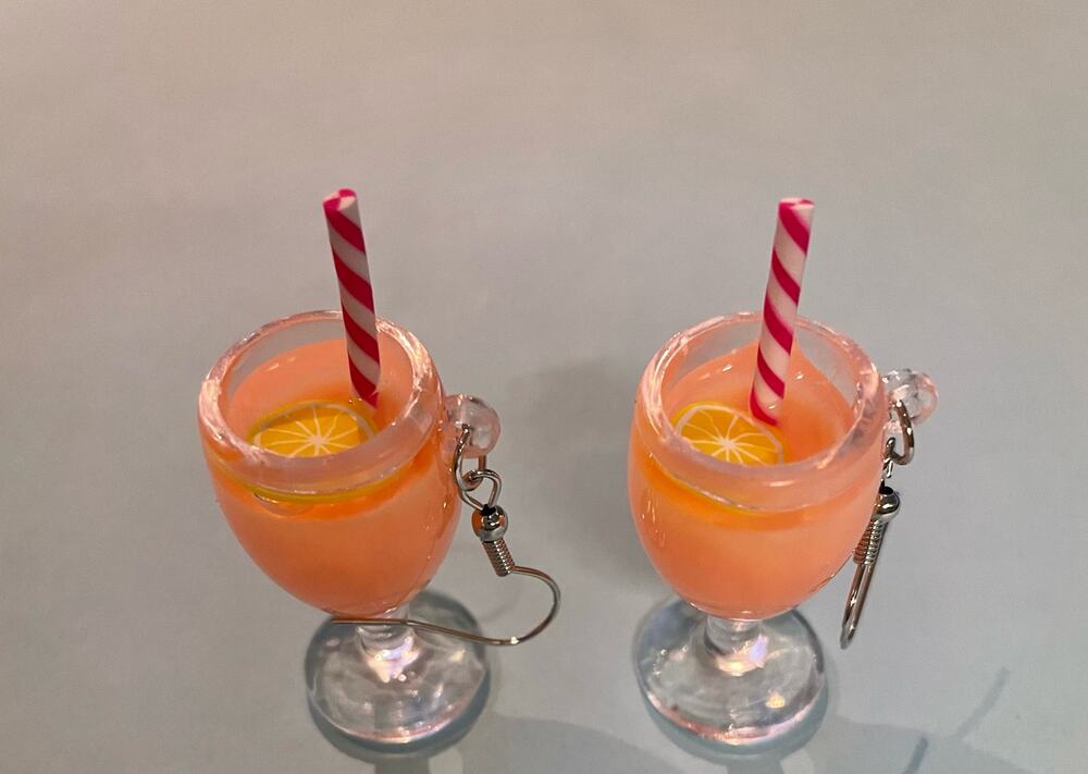 Dusty pink cocktail beverage pierced drop dangle earrings - NEW -